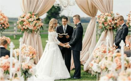 Luxury prom shuttle bus Indianapolis