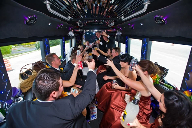 how does a party bus work